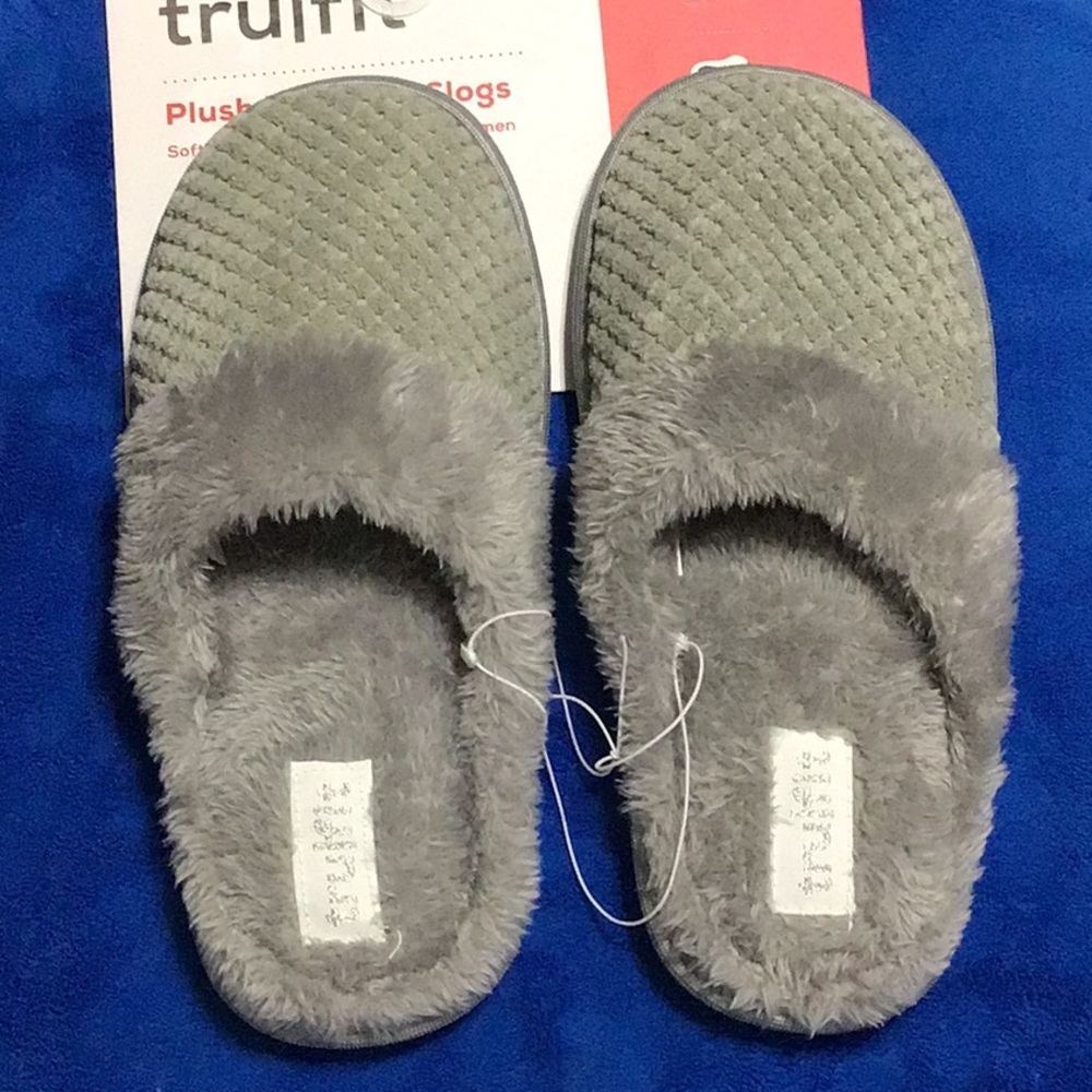 Luxurious NEW🎁TruFit Plush Bedroom Slippers